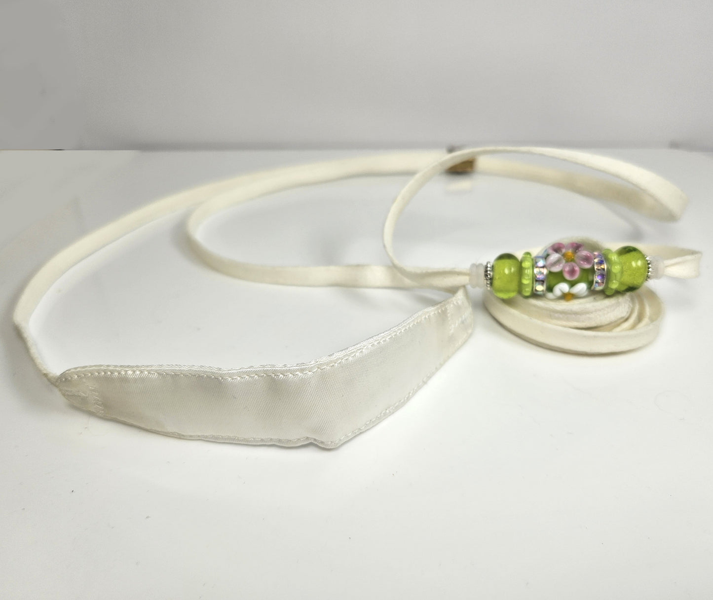 58" Cordo-Hyde Lead with Resco style Collar & Kindness Pad - White