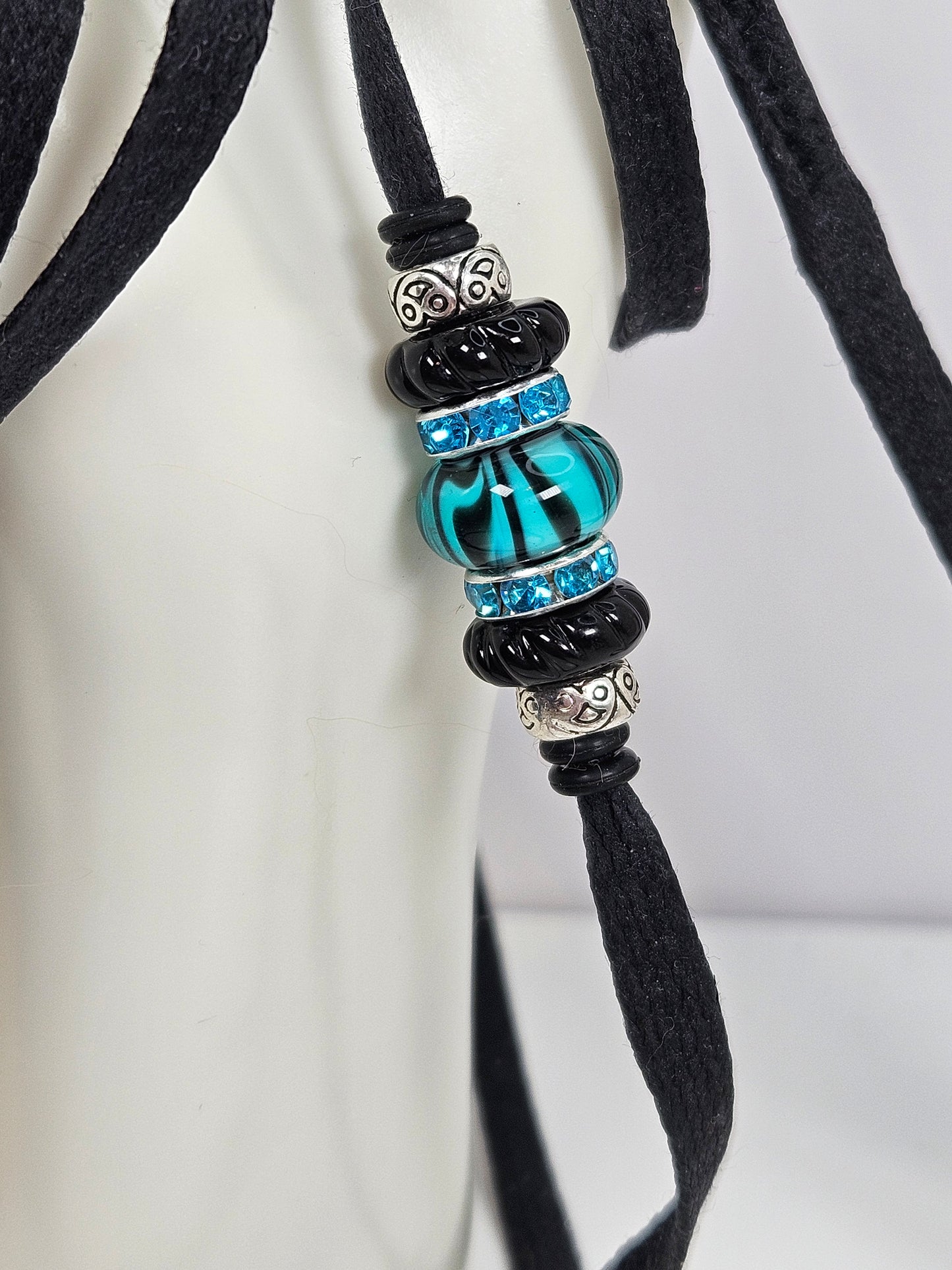 48" Cordo-Hyde Show Lead with Beads & Kindness Pad - Black