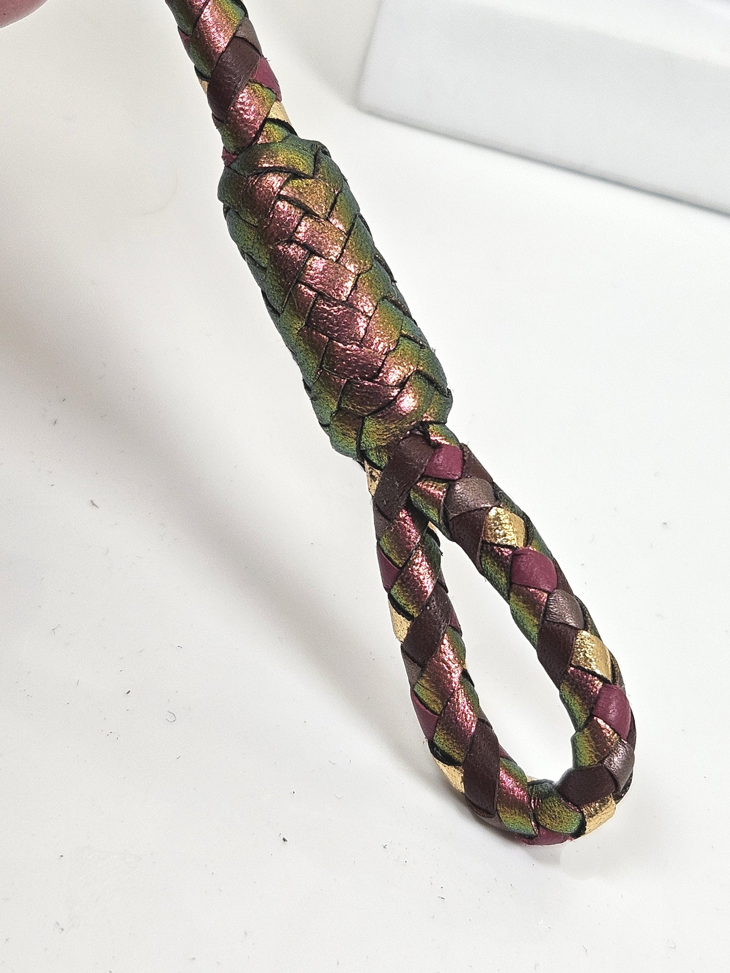 Custom finish of prestarted 6 strand lead