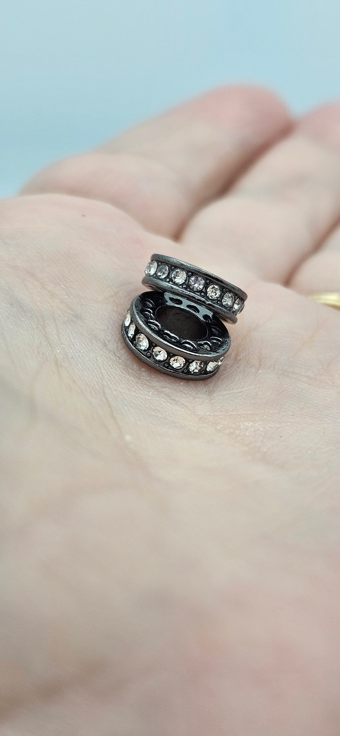Rhinestone Spacer Beads Black with Clear Crystals - pk 10