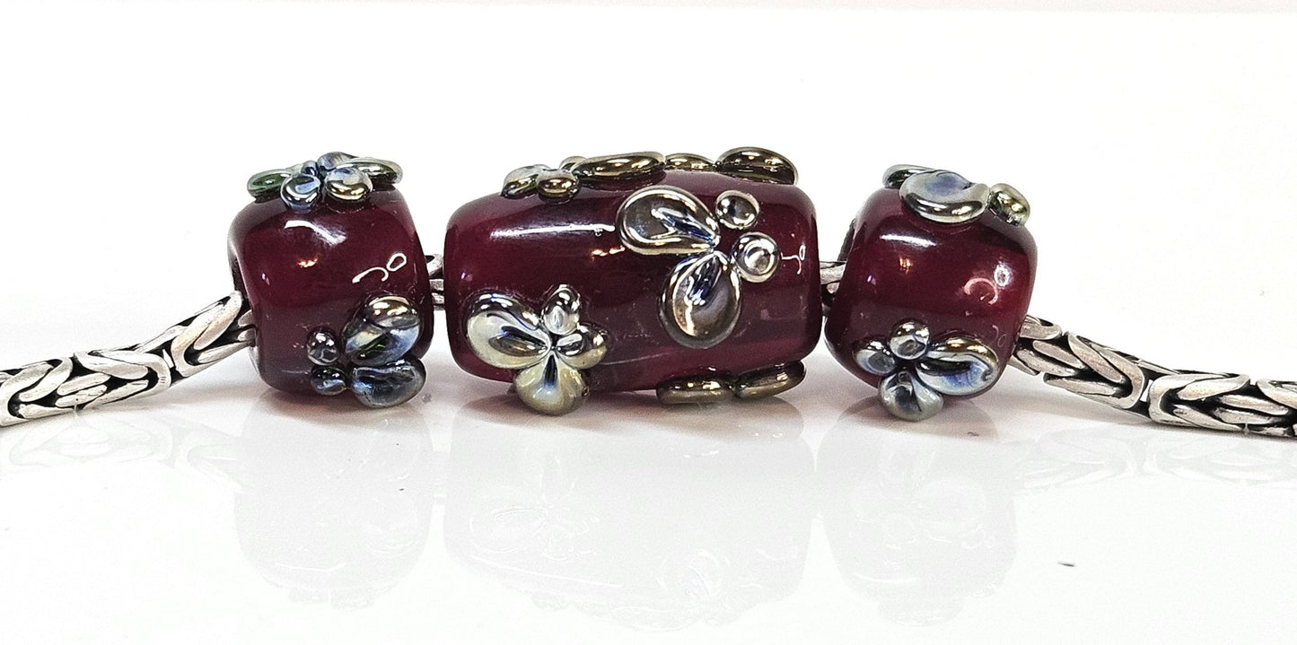 Burgundy Butterflies - Champion Show Leads