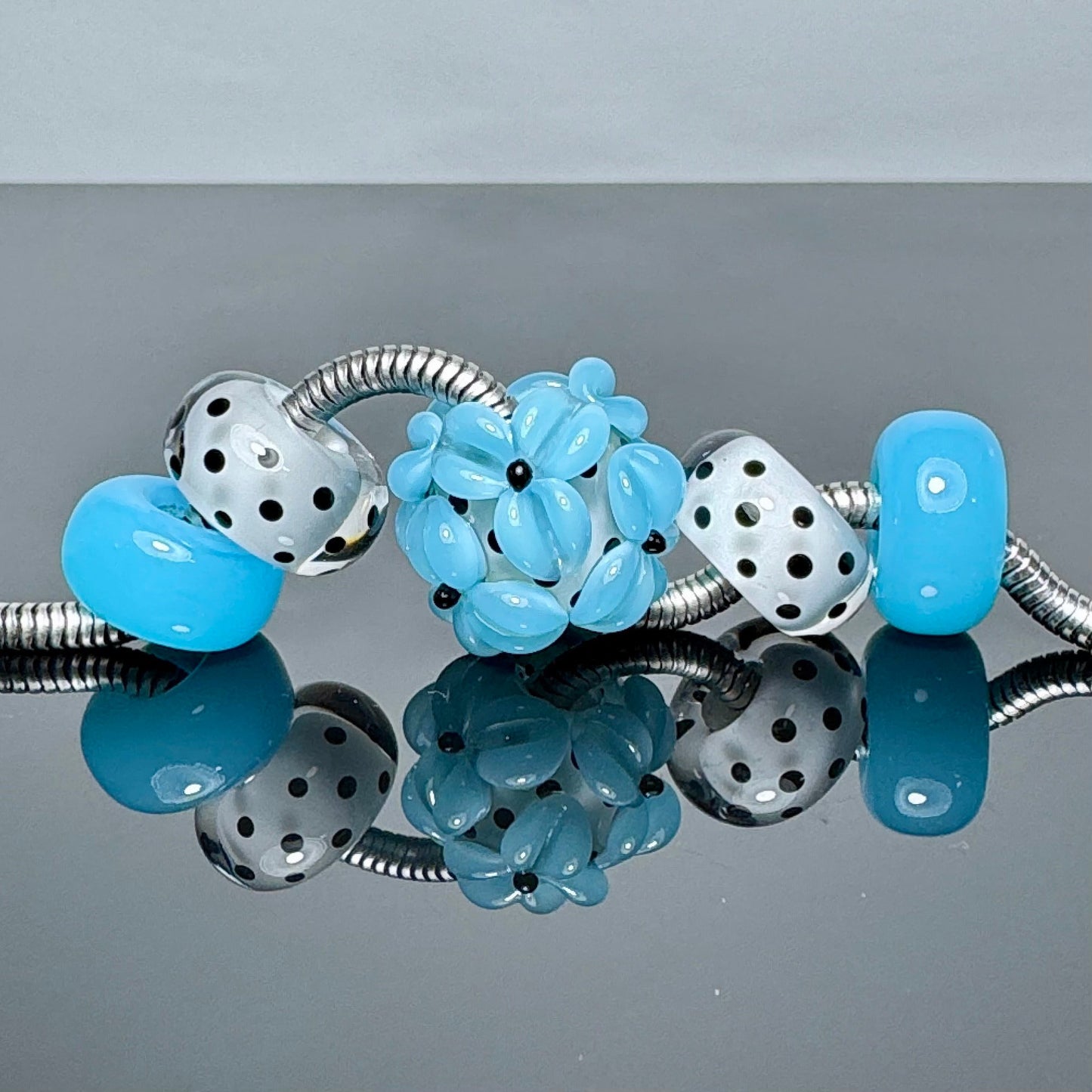 Robin's Egg Blues - Champion Show Leads