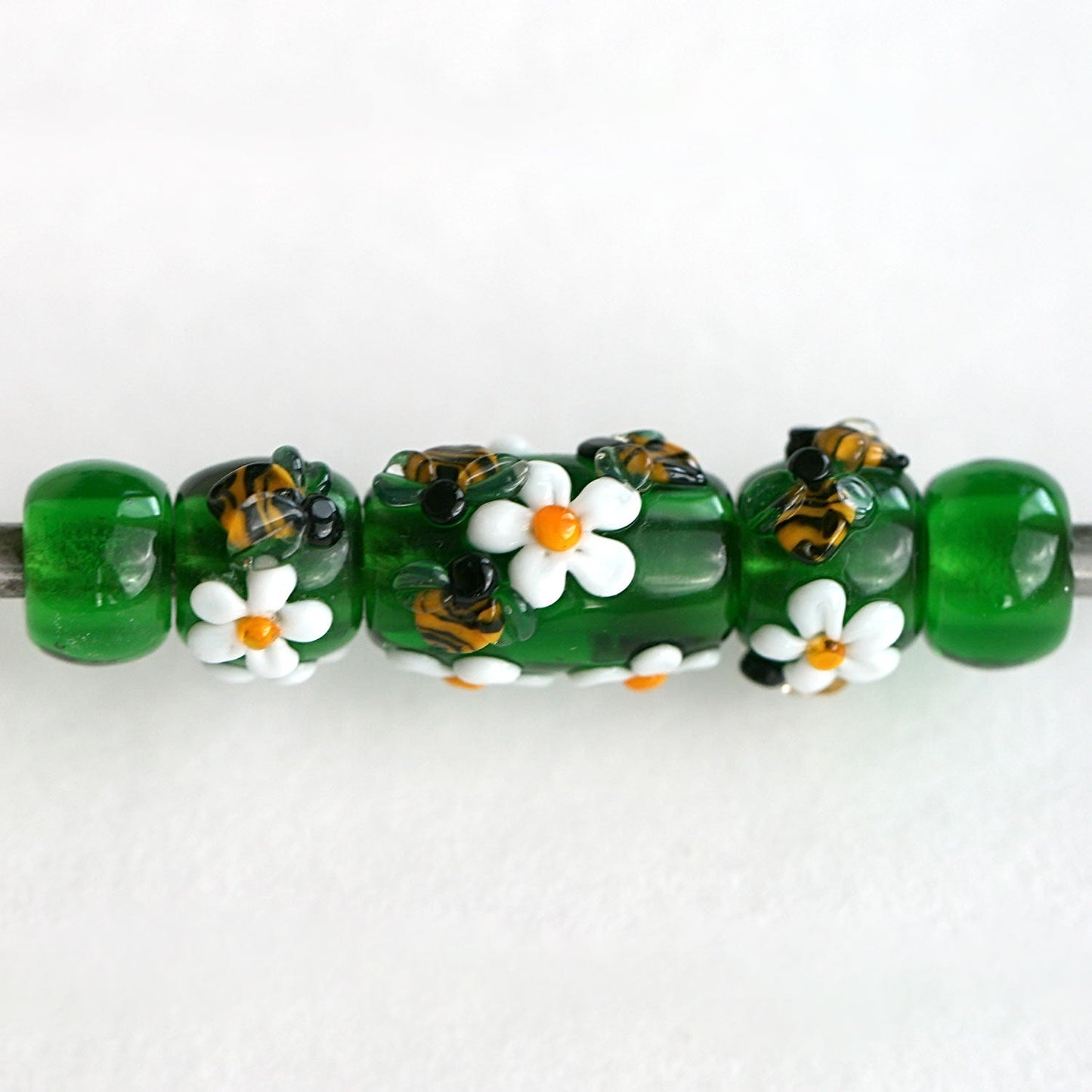 Bee-leave It - ChampionShowLeads