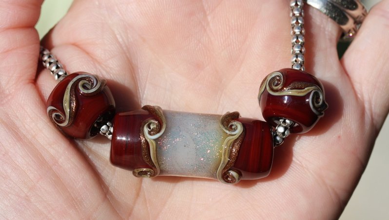 Demure Dazzle - ChampionShowLeads