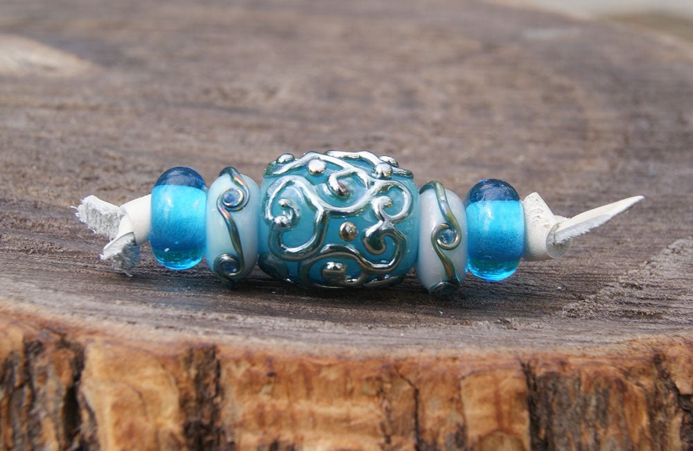 Live A Little - Champion Show Leads