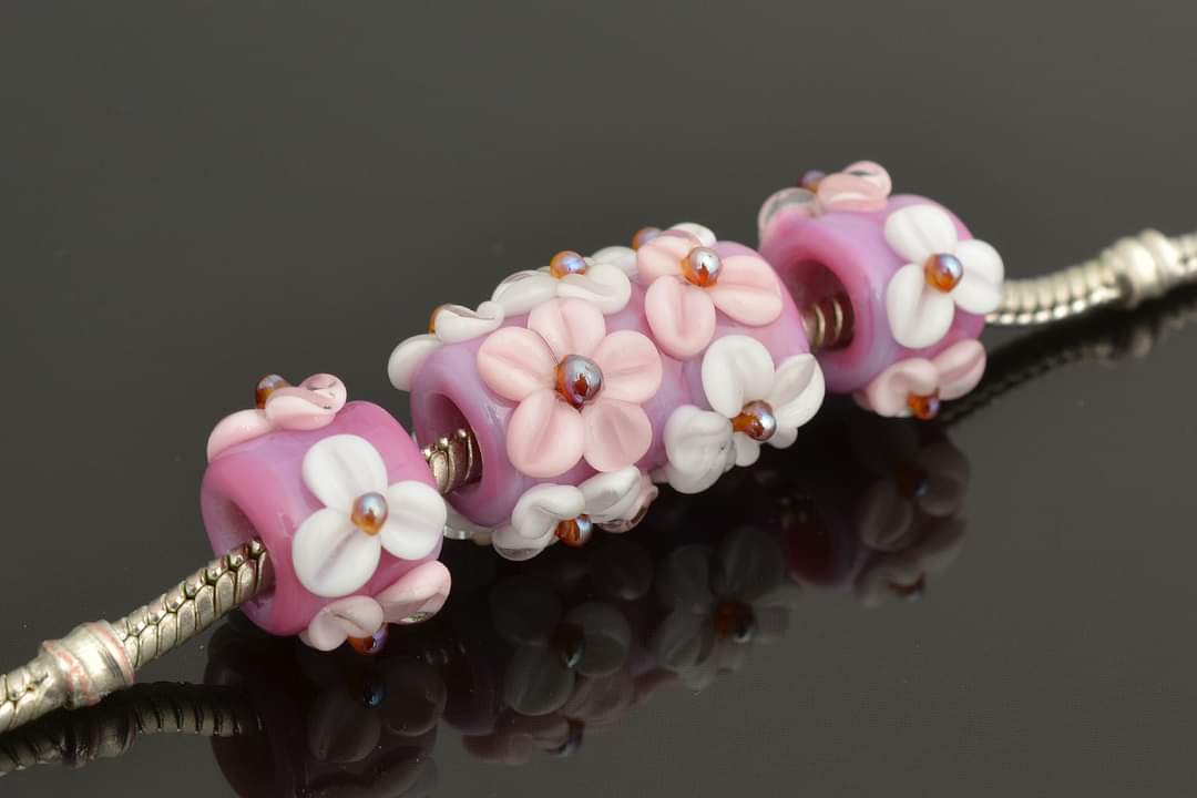 Pretty In Pink - ChampionShowLeads