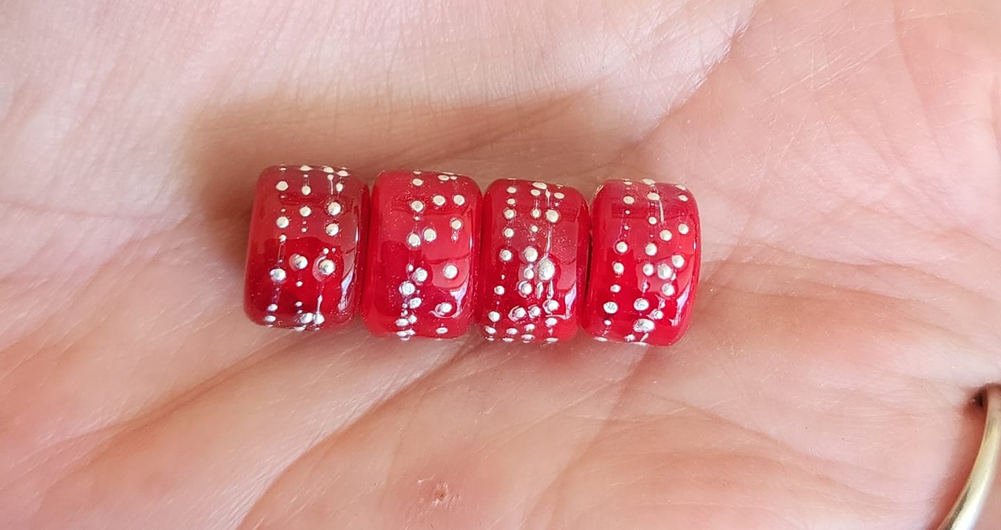 Red Rubies - ChampionShowLeads