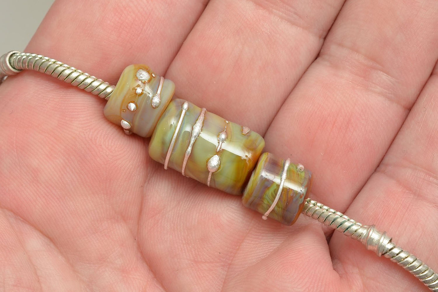 Traveling Man - ChampionShowLeads