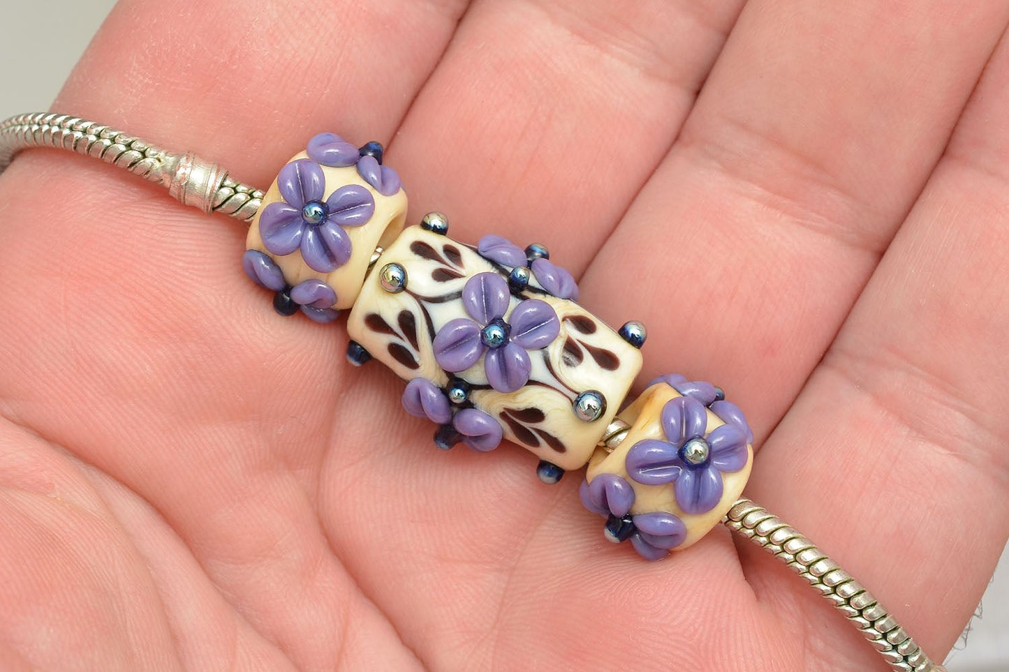 Wisteria Wishes - ChampionShowLeads