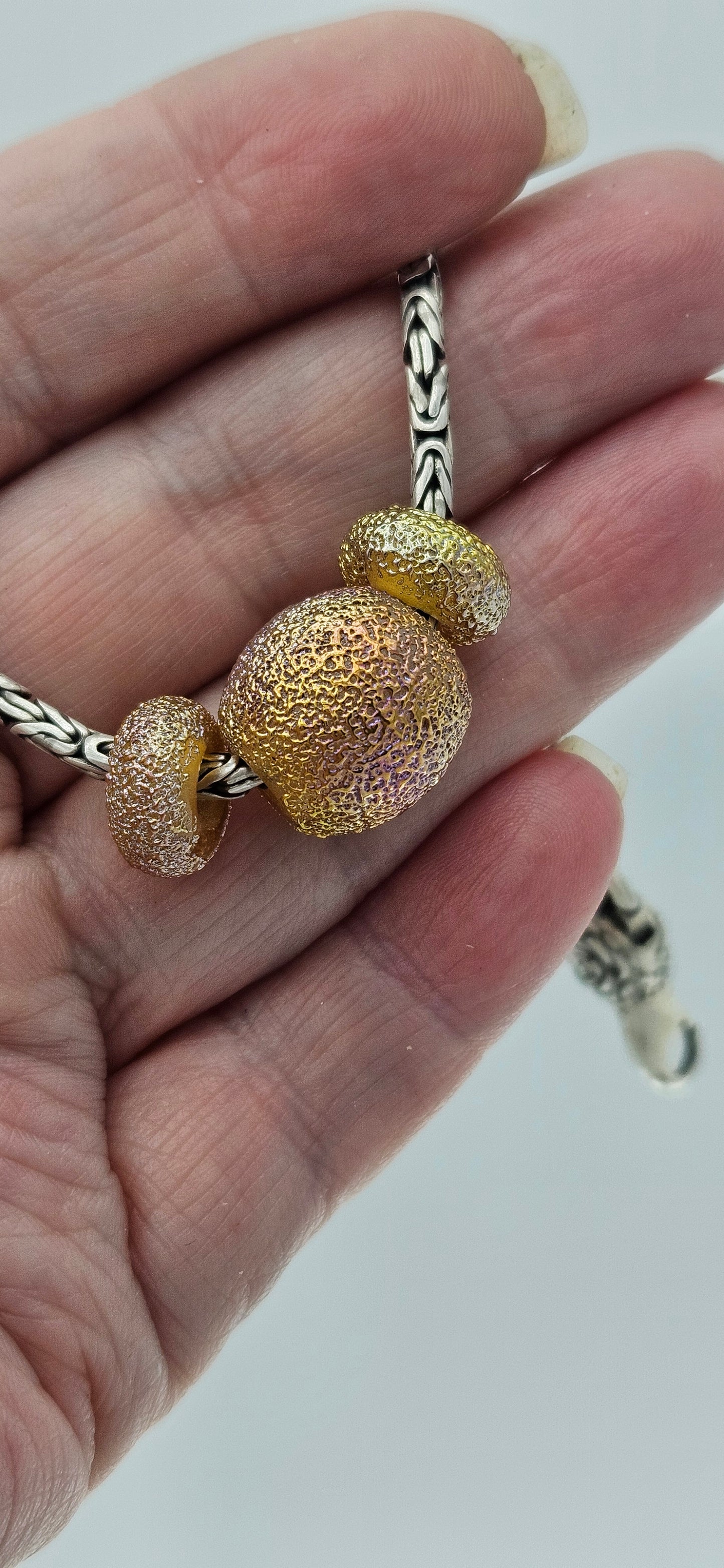 Golden Coral Covelights