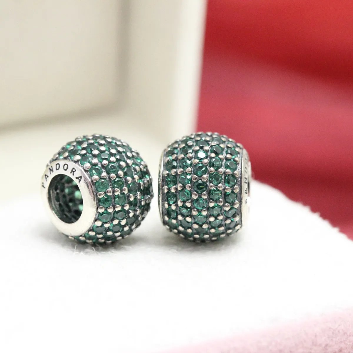 Emerald Pave Lights